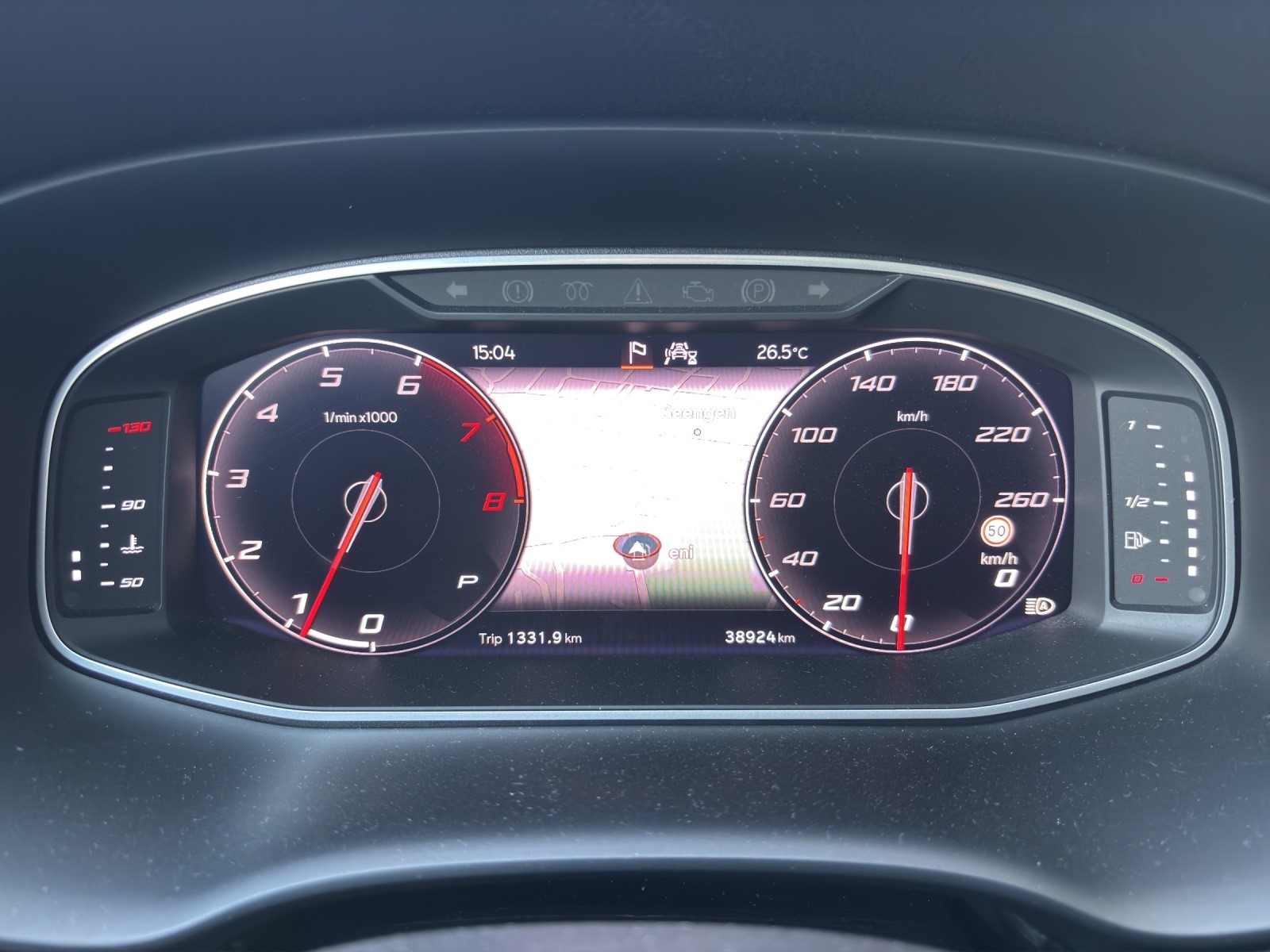 SEAT Ateca 2.0 TSI FR 4Drive DSG mit AHK, Panorama-Schiebe-/Ausstelldach & 360° Kamera-image-16