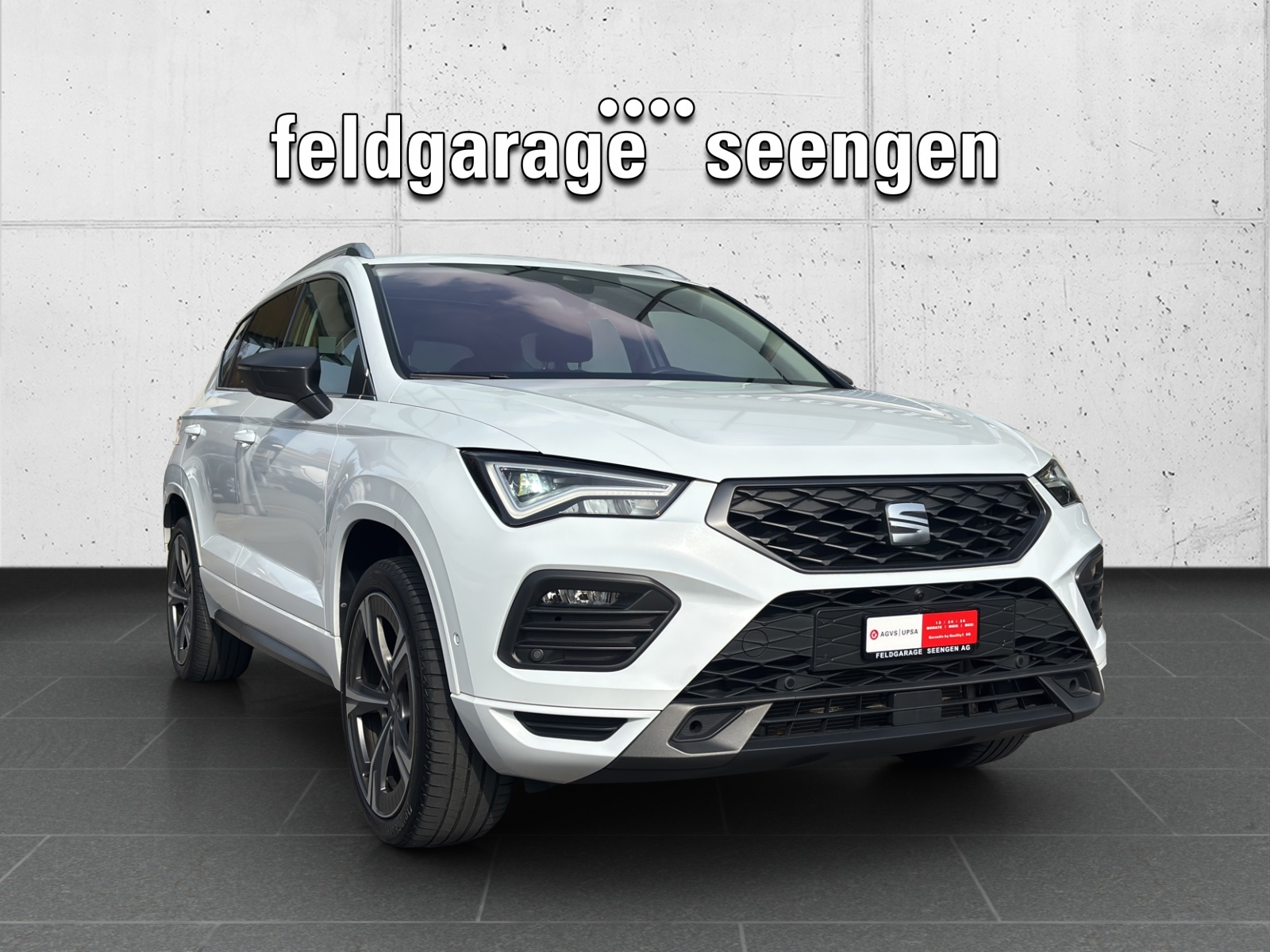 SEAT Ateca 2.0 TSI FR 4Drive DSG mit AHK, Panorama-Schiebe-/Ausstelldach & 360° Kamera-showroom-element-2