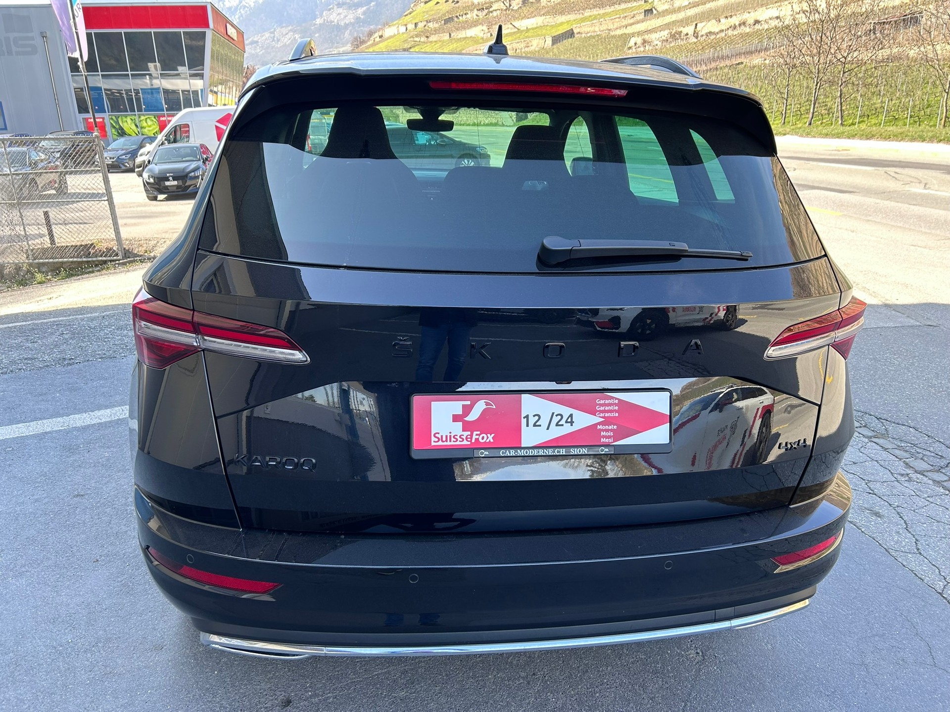 SKODA Karoq 2.0 TSI SportLine 4x4 DSG-image-4