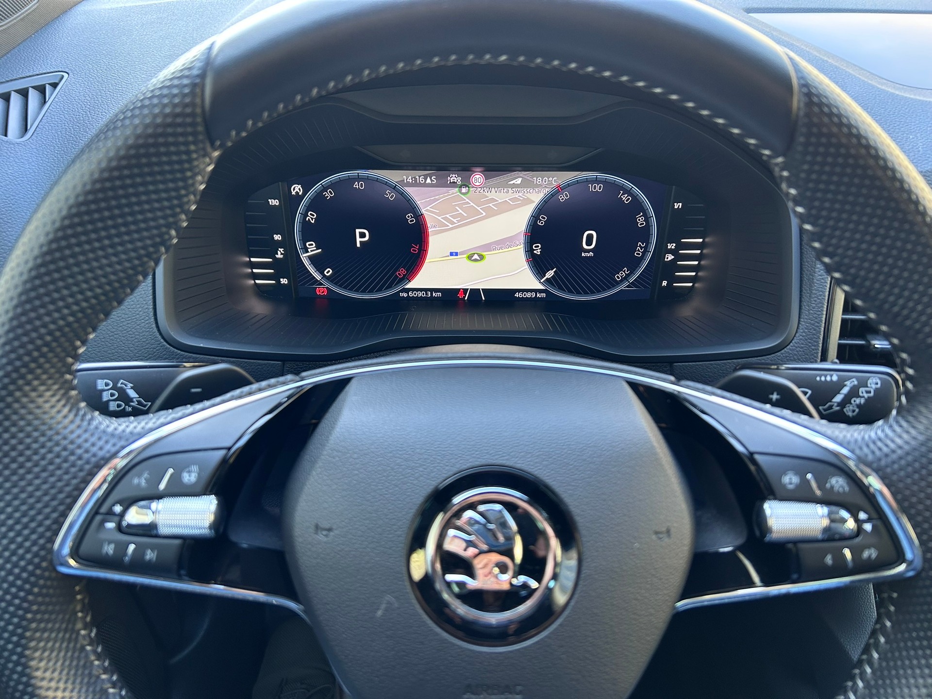 SKODA Karoq 2.0 TSI SportLine 4x4 DSG-image-9