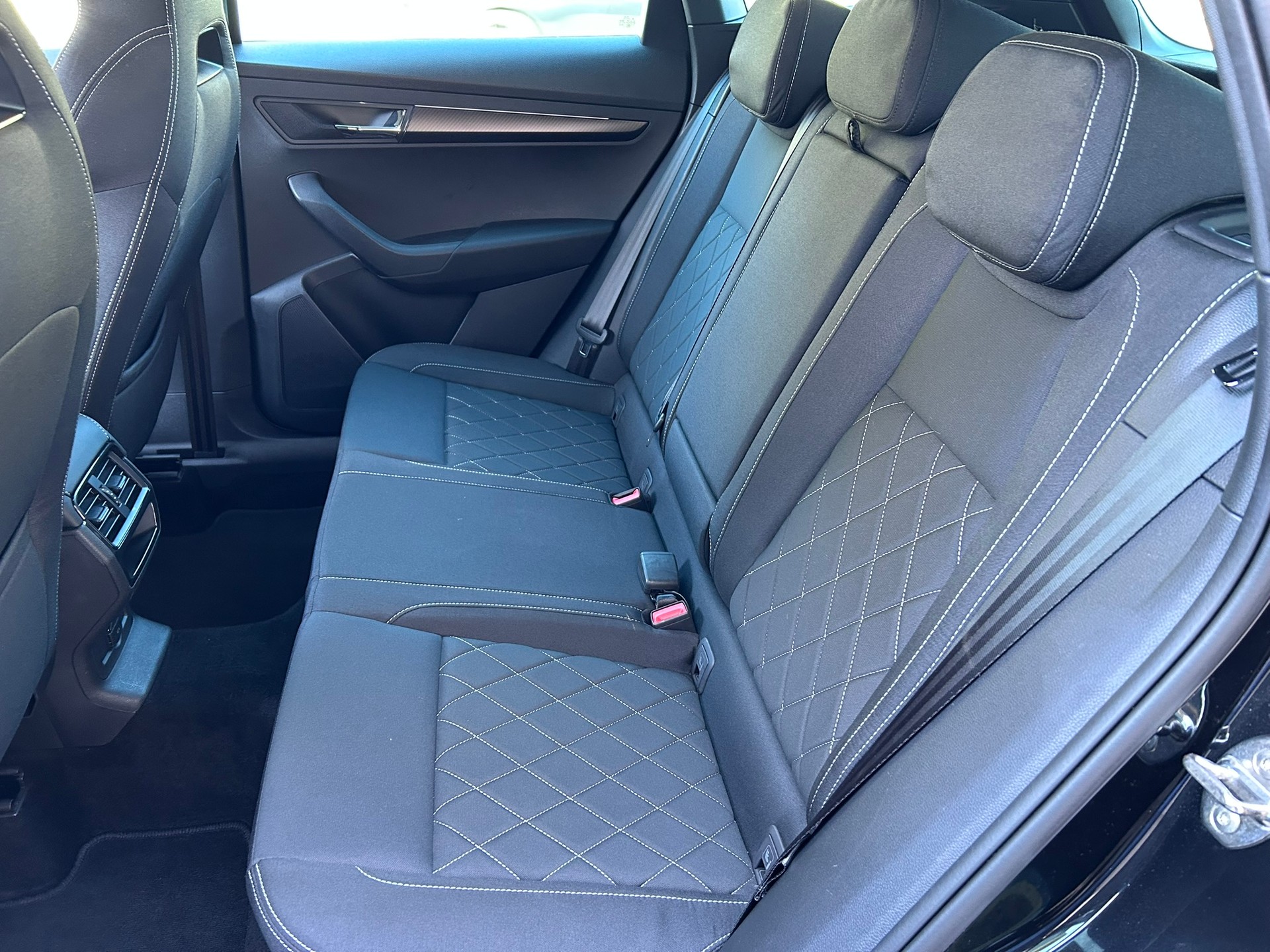 SKODA Karoq 2.0 TSI SportLine 4x4 DSG-image-7