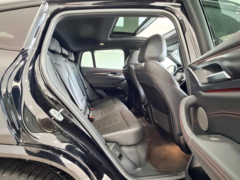 BMW X4 xDrive 48V 20d M Sport, Foto 12 von 18