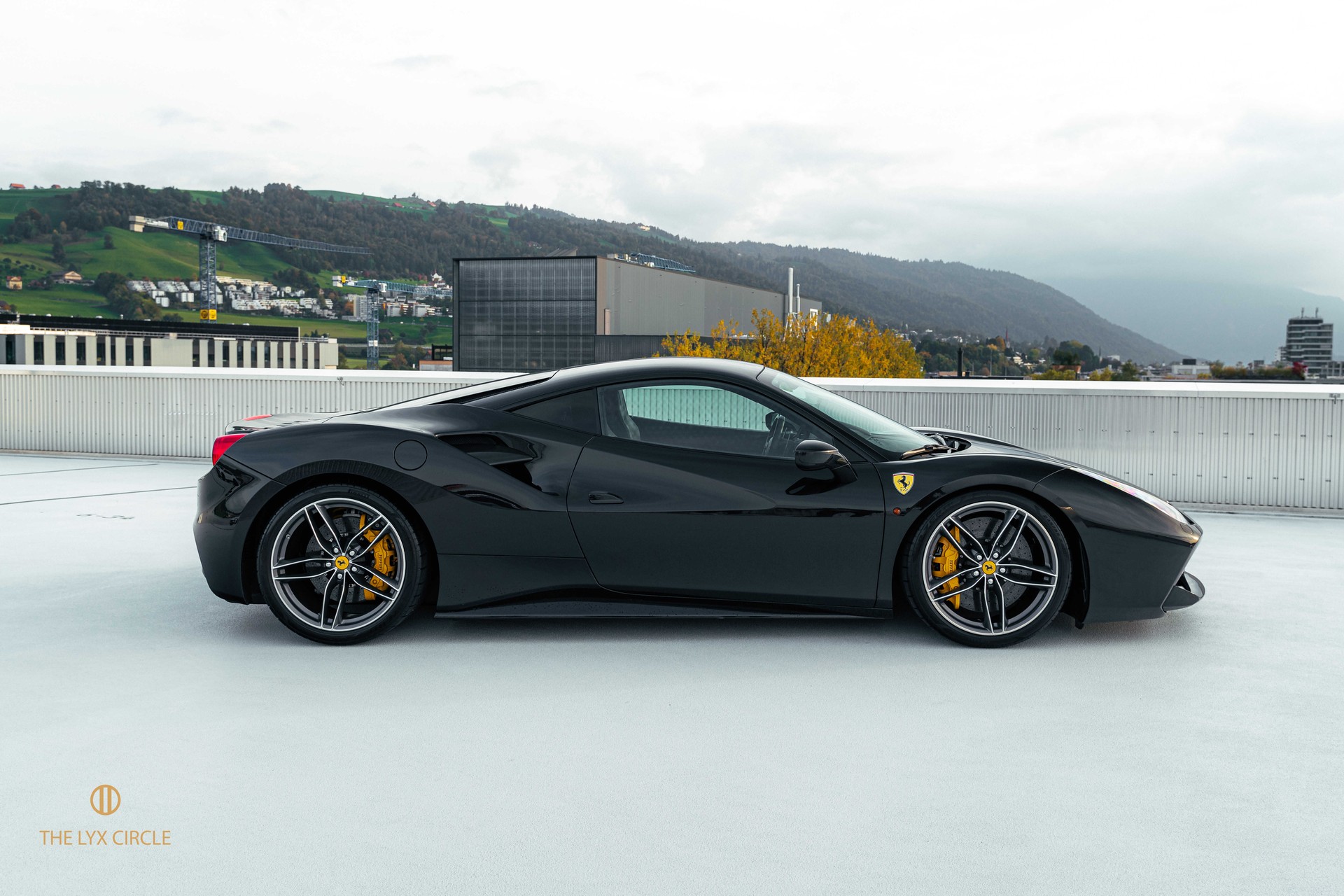 FERRARI 488 GTB 3.9 V8-image-2