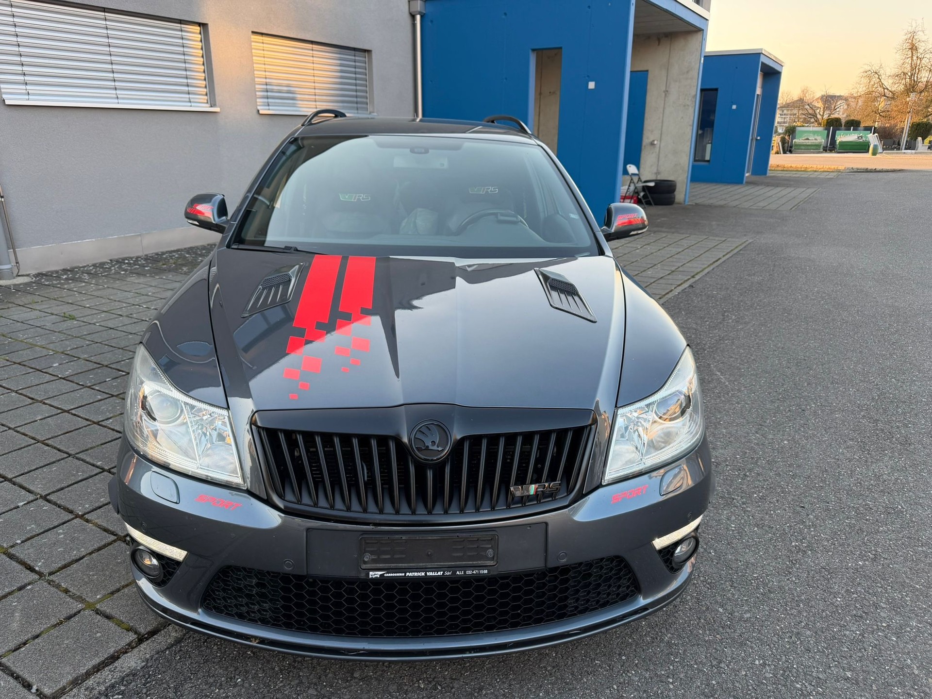SKODA Octavia Combi 2.0 TSI RS DSG-image-2