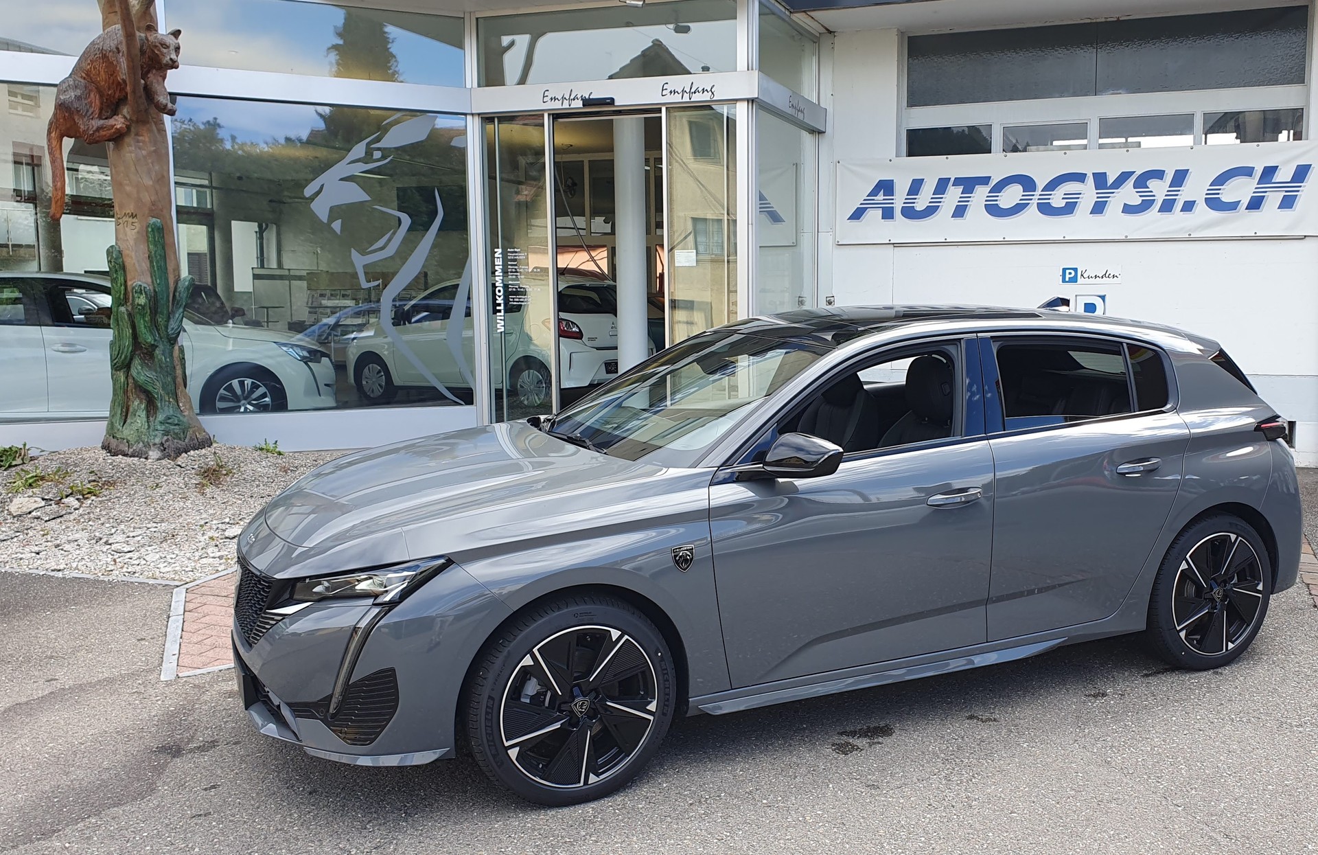 PEUGEOT E-308 GT-image-4