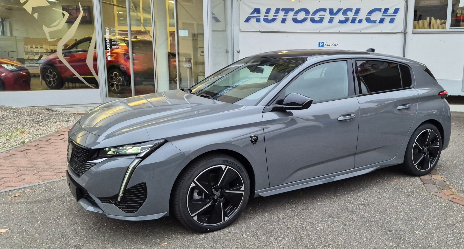 PEUGEOT E-308 GT-image-0