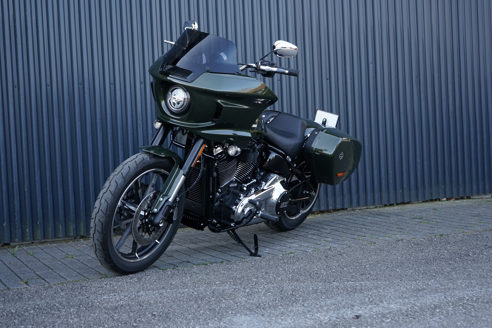 HARLEY-DAVIDSON FXLRST Low Rider ST 117-showroom-element-2