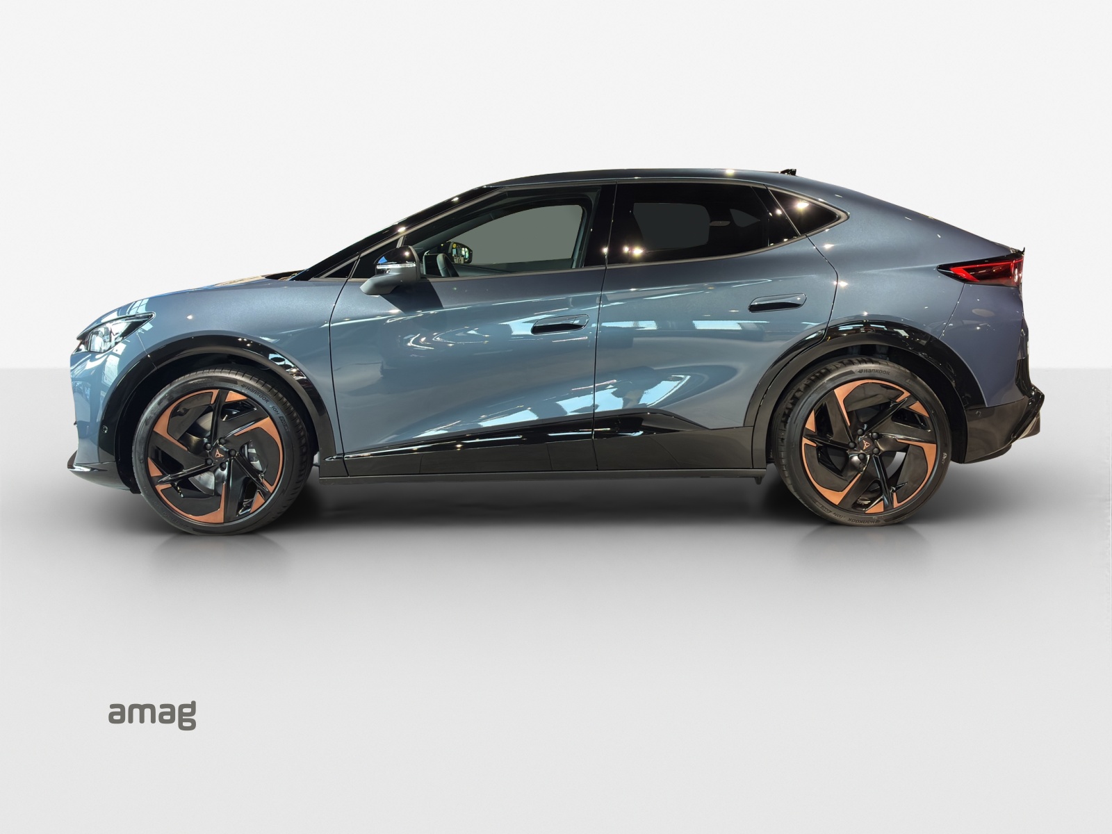 CUPRA Tavascan Type 9 77 kWh Adrenaline Prime Edition-image-1