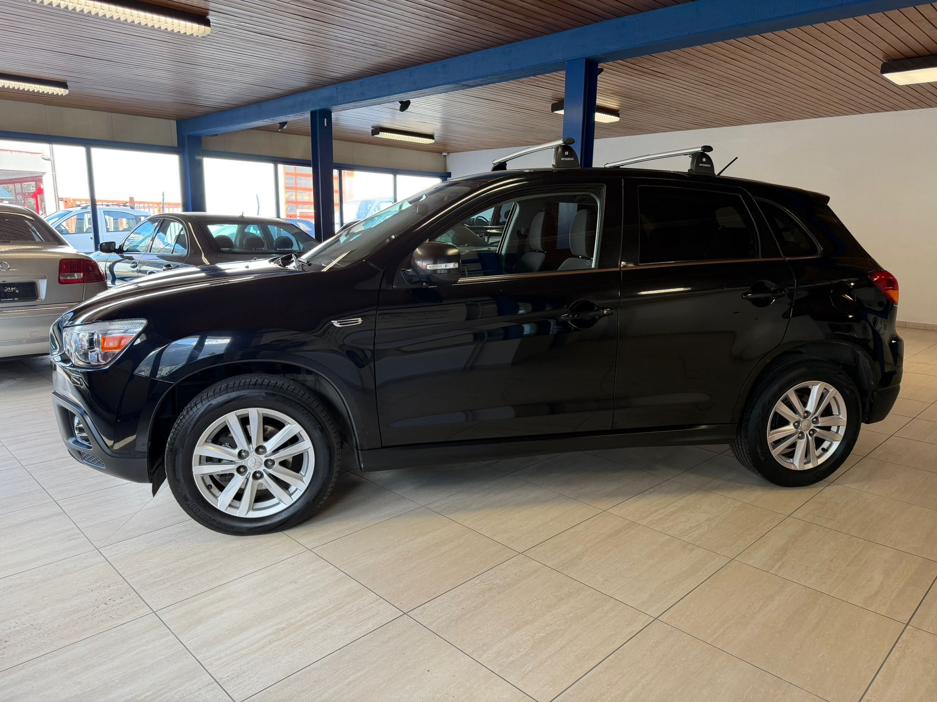 MITSUBISHI ASX 1.8 DID Intense 4WD-image-4