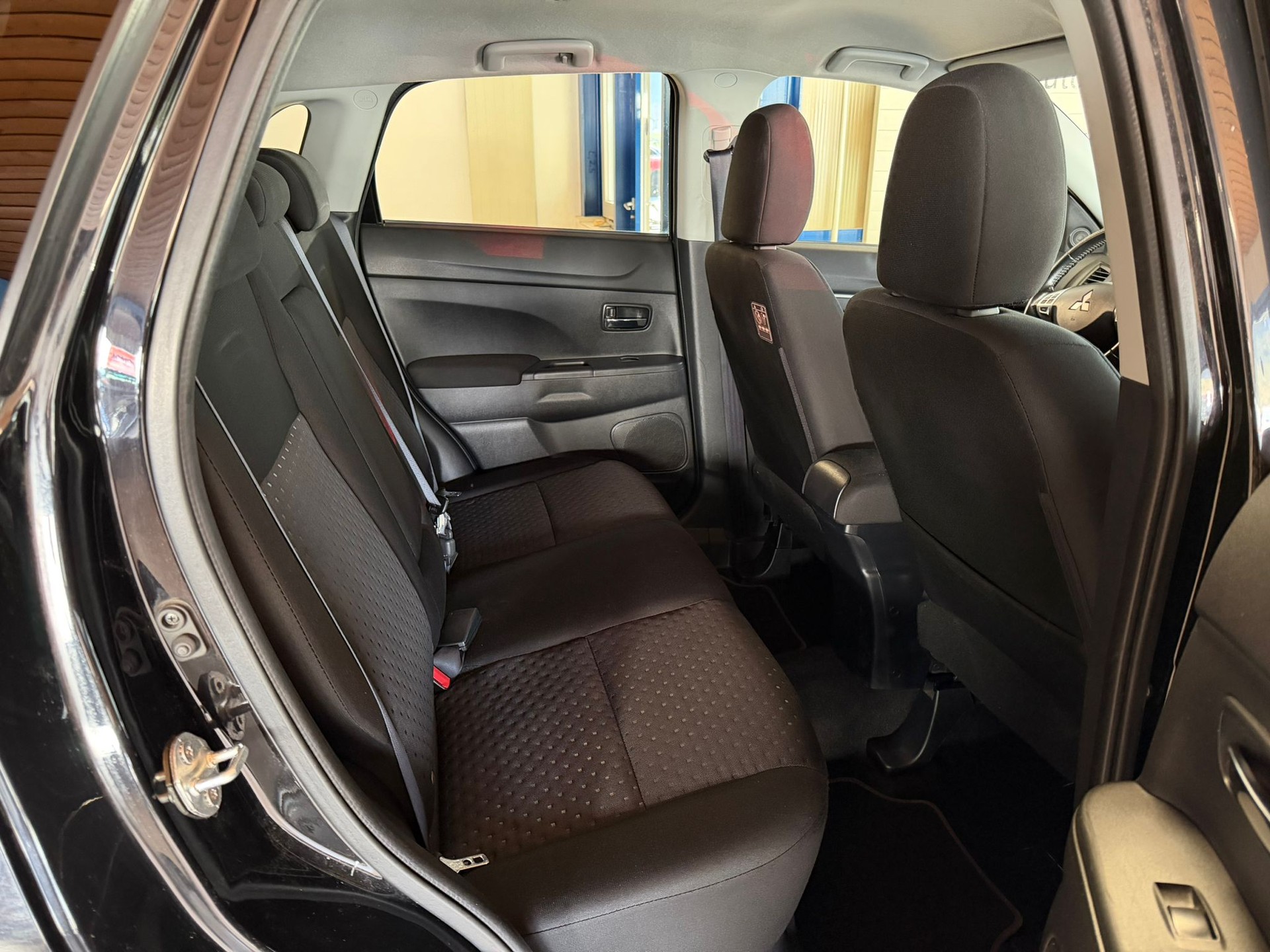 MITSUBISHI ASX 1.8 DID Intense 4WD-image-13