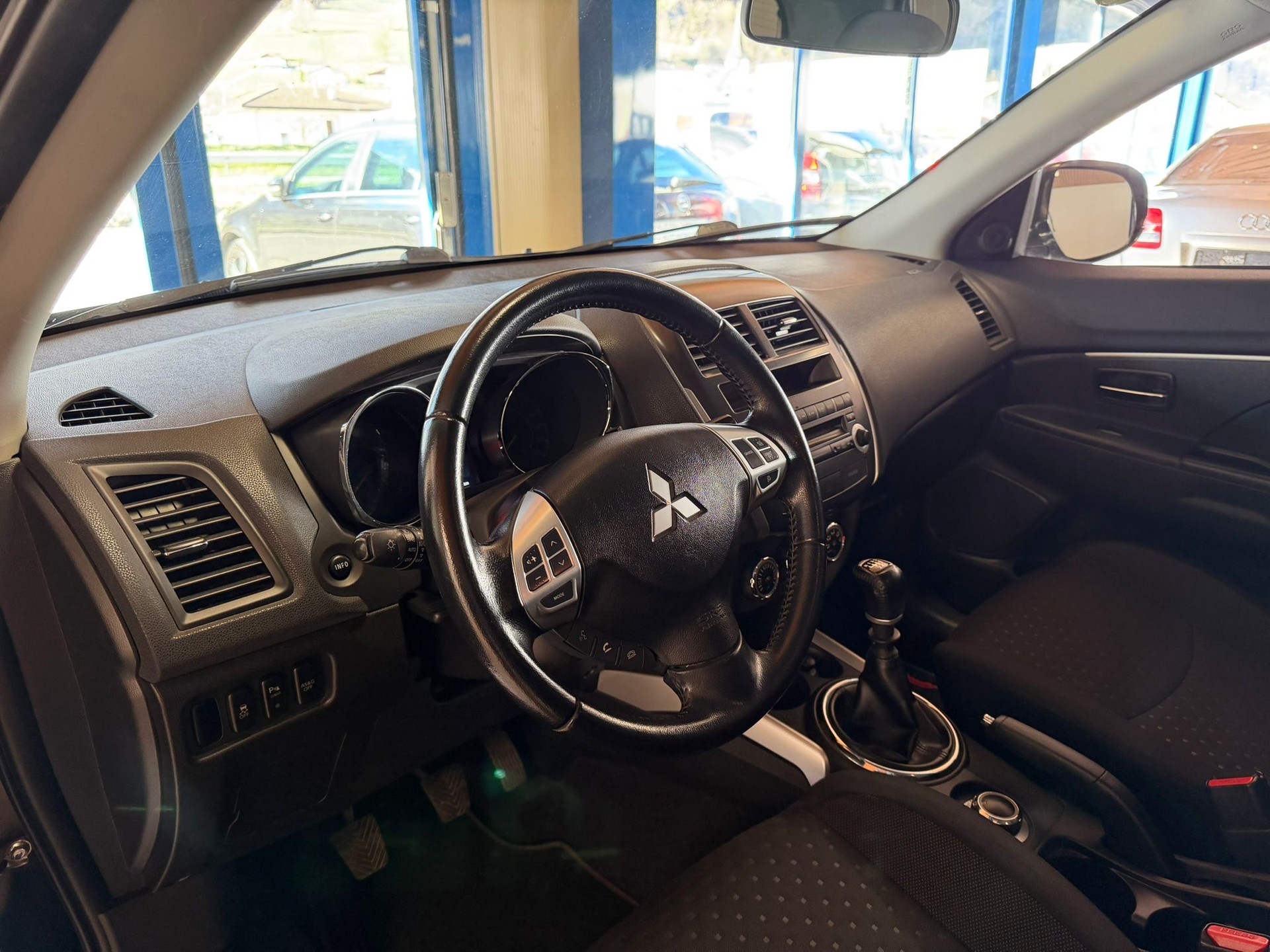MITSUBISHI ASX 1.8 DID Intense 4WD-image-10