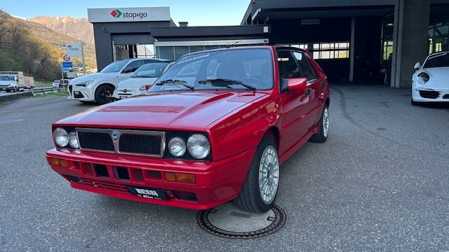 LANCIA Delta HF Integrale-image-5