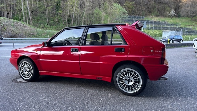 LANCIA Delta HF Integrale-image-10