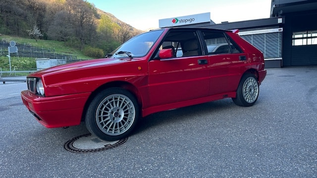 LANCIA Delta HF Integrale-image-4