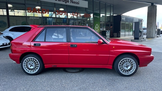 LANCIA Delta HF Integrale-image-2