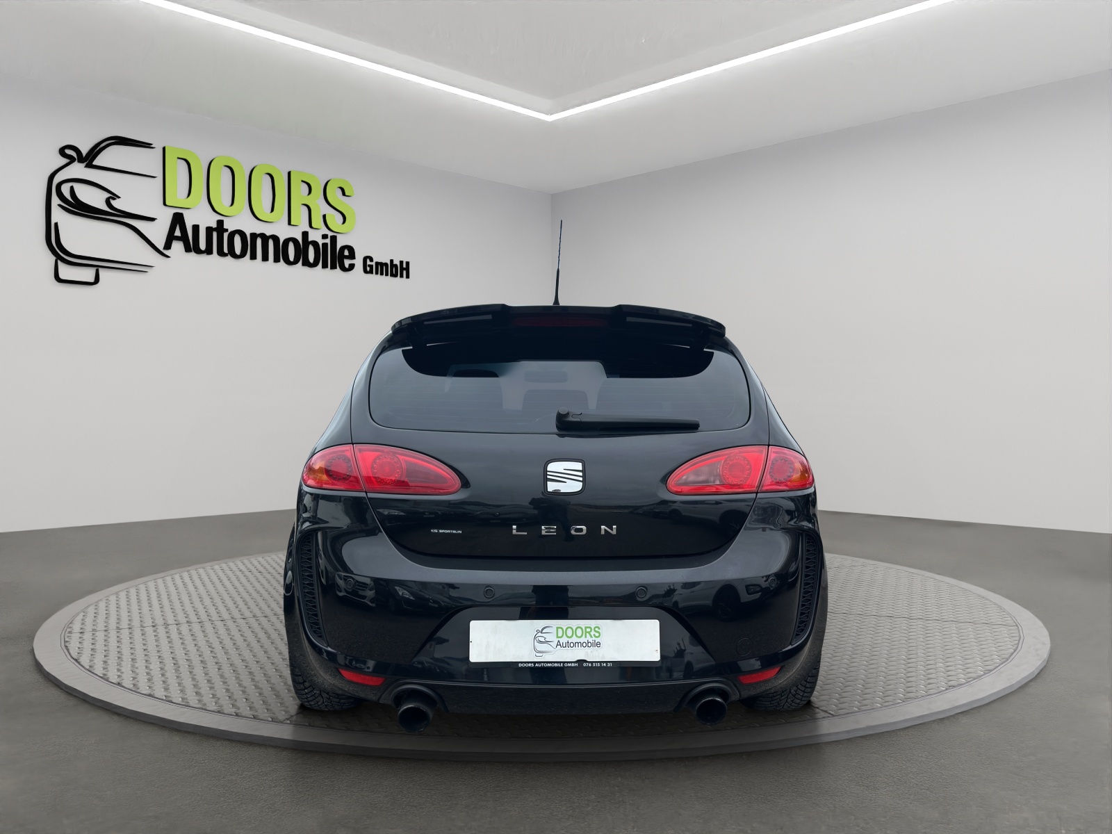 SEAT Leon 2.0 TSI FR-image-4