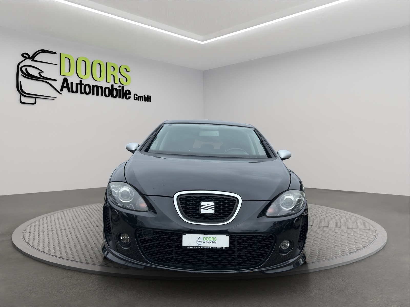 SEAT Leon 2.0 TSI FR-image-1