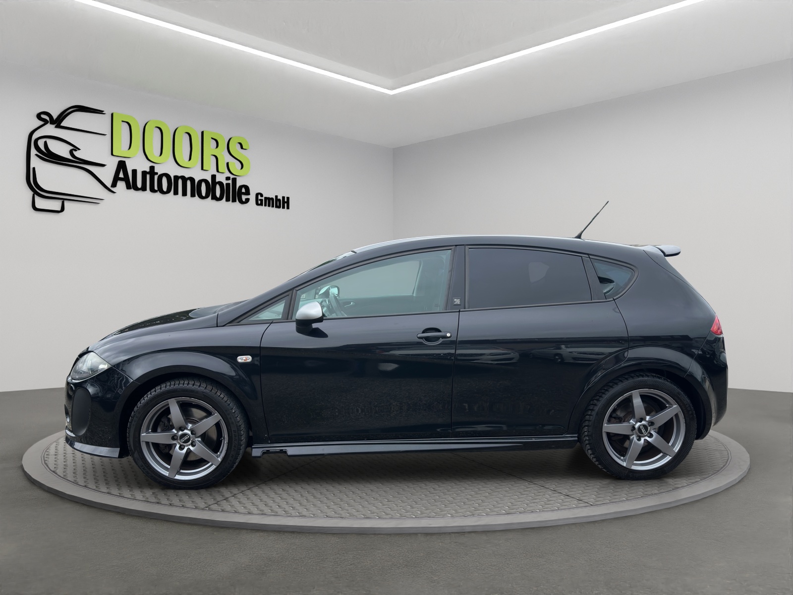 SEAT Leon 2.0 TSI FR-image-6