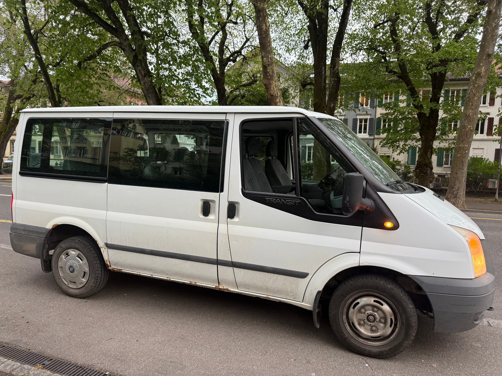 FORD Transit 2.2 TDCi 300 S Trend-image-1