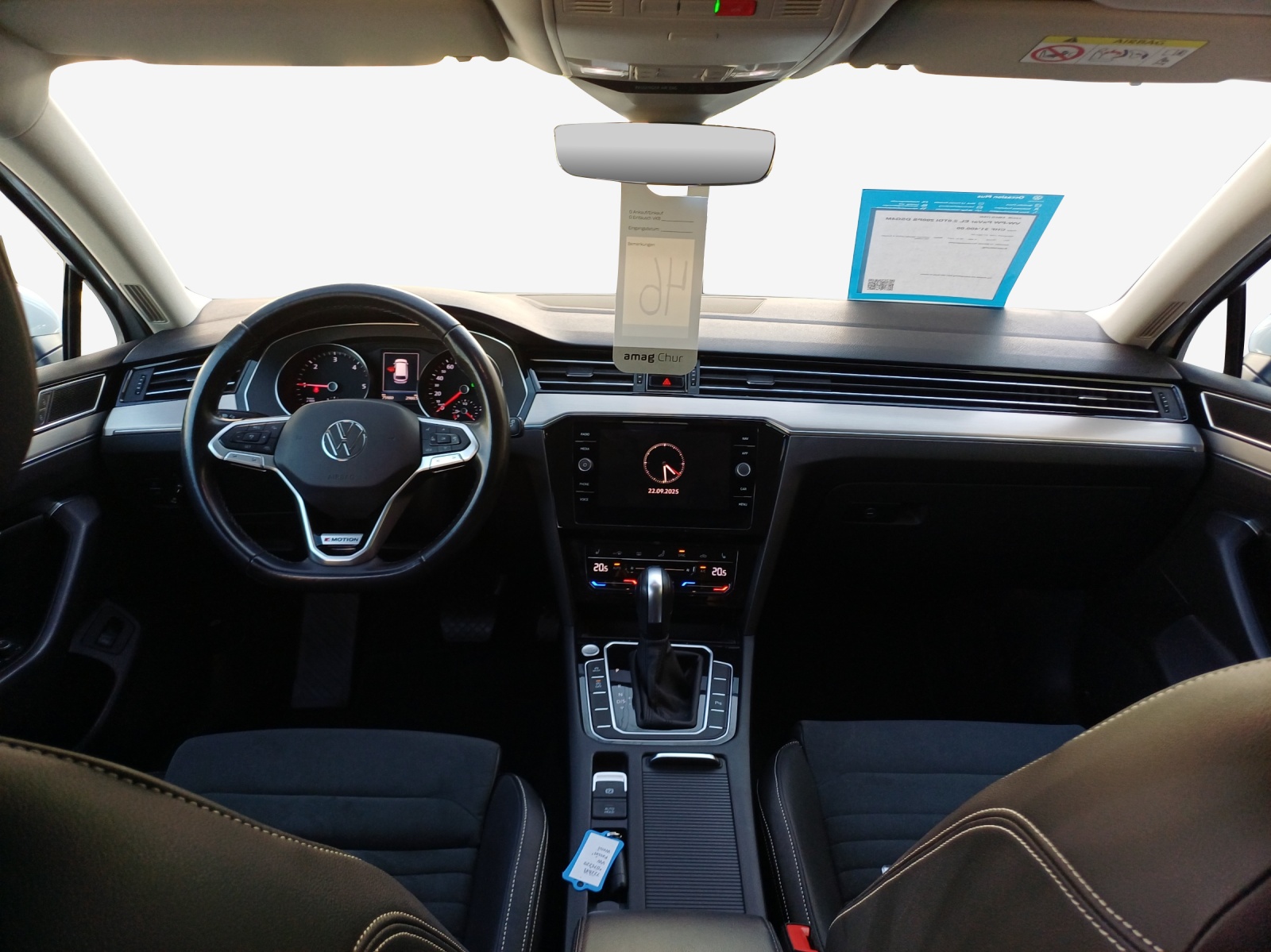 VW Passat 2.0 TDI BMT Elegance 4Motion DSG-image-8