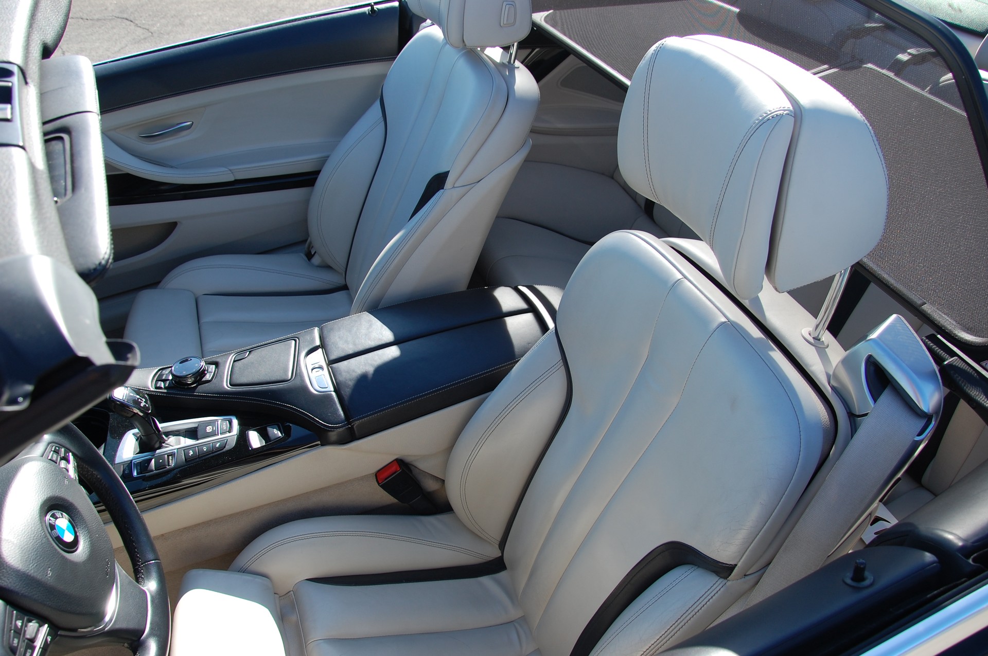 BMW 650i Cabrio xDrive-image-8