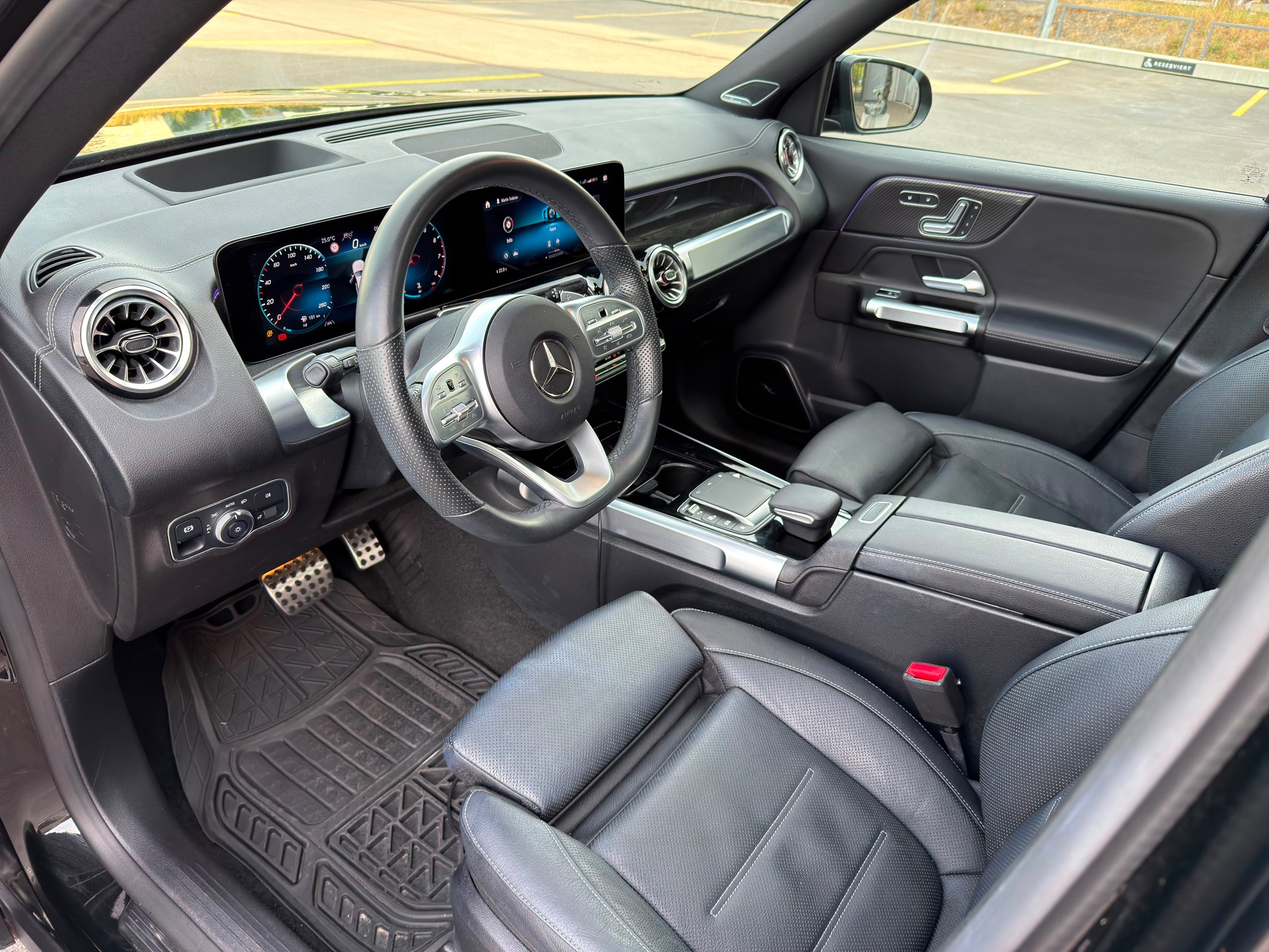 MERCEDES-BENZ GLB 250 AMG Line 4matic-image-10
