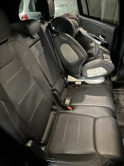 MERCEDES-BENZ GLB 250 AMG Line 4matic-image-5