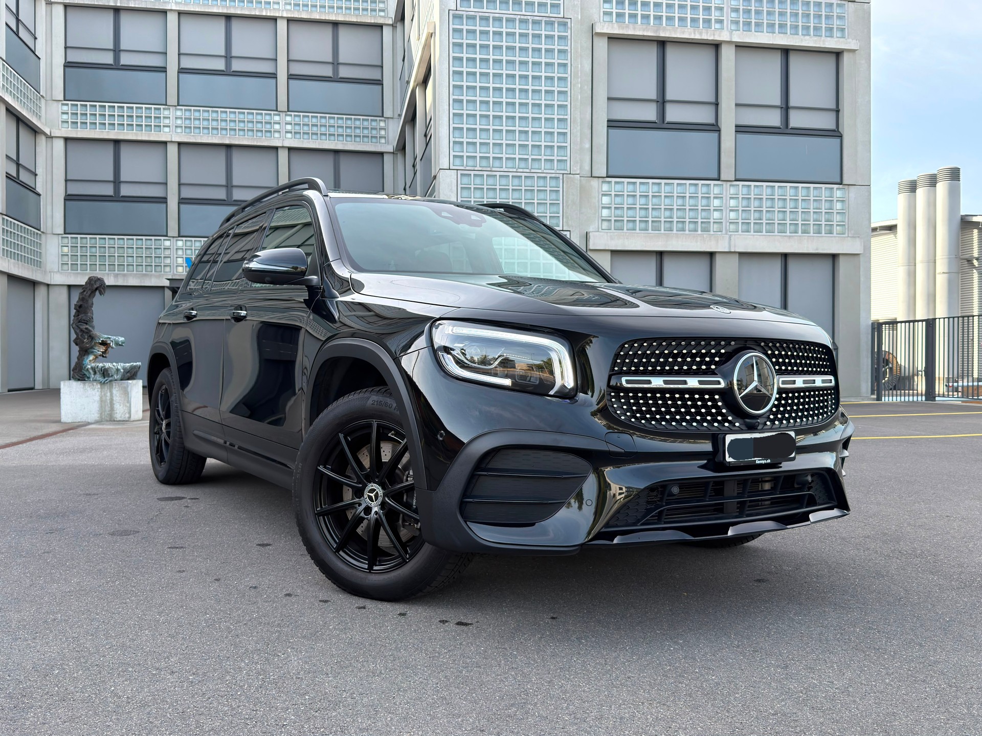 MERCEDES-BENZ GLB 250 AMG Line 4matic-image-1