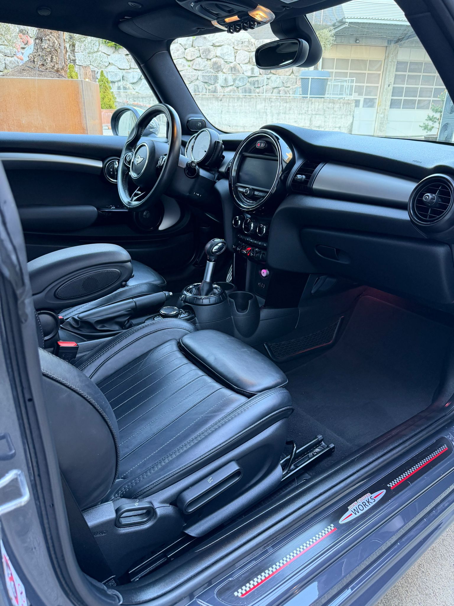 MINI Cooper John Cooper Works Steptronic-image-7