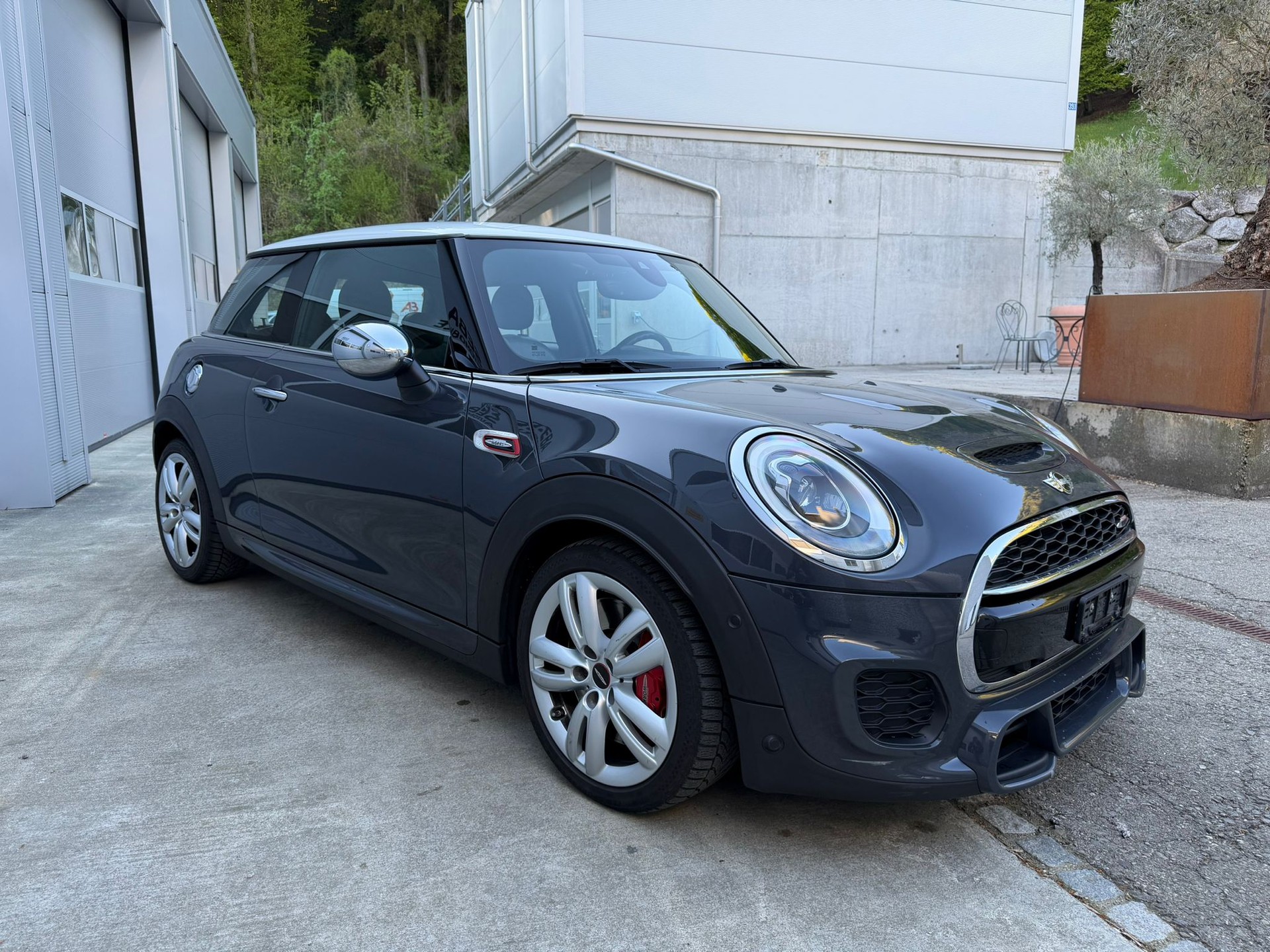 MINI Cooper John Cooper Works Steptronic-image-5