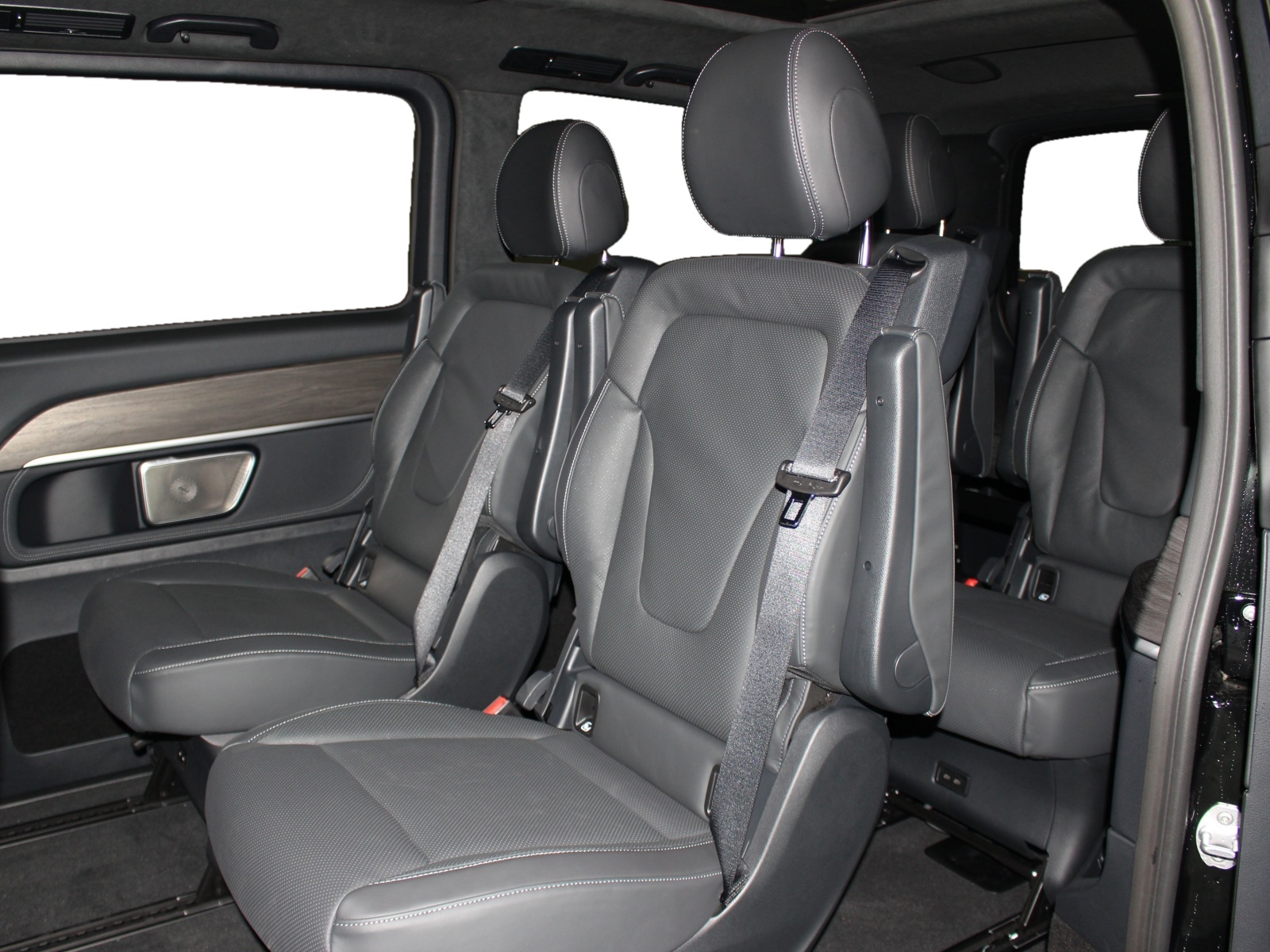 MERCEDES-BENZ V 300 d Swiss Edition 4MATIC-image-7