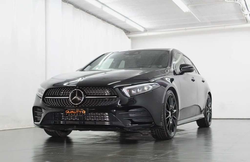 MERCEDES-BENZ A 250 4Matic AMG Line 4Matic 7G-DCT Sport- Paket Black / CH-Fahrzeug-image-3