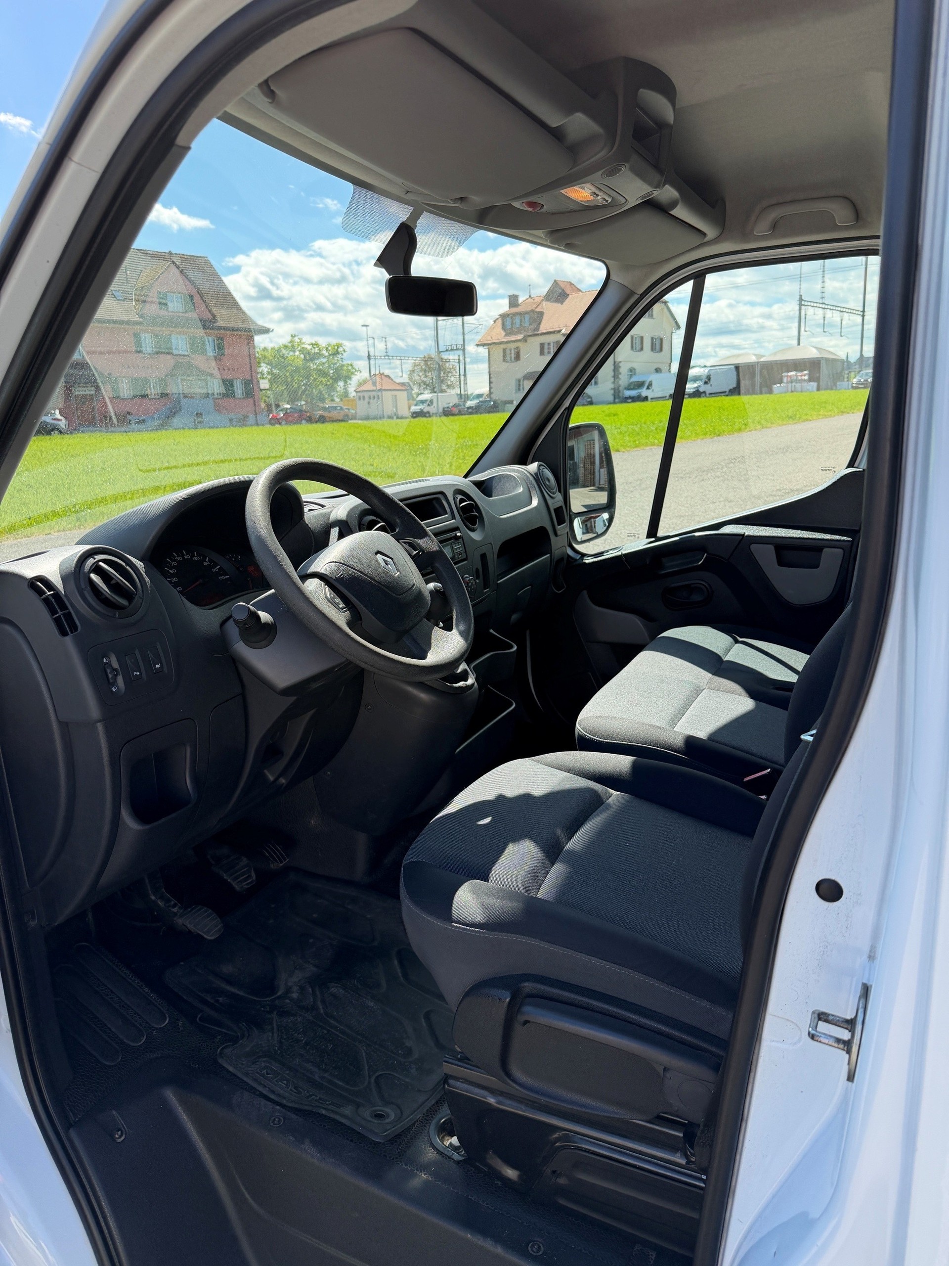 RENAULT 2.3 dCi 130-image-5