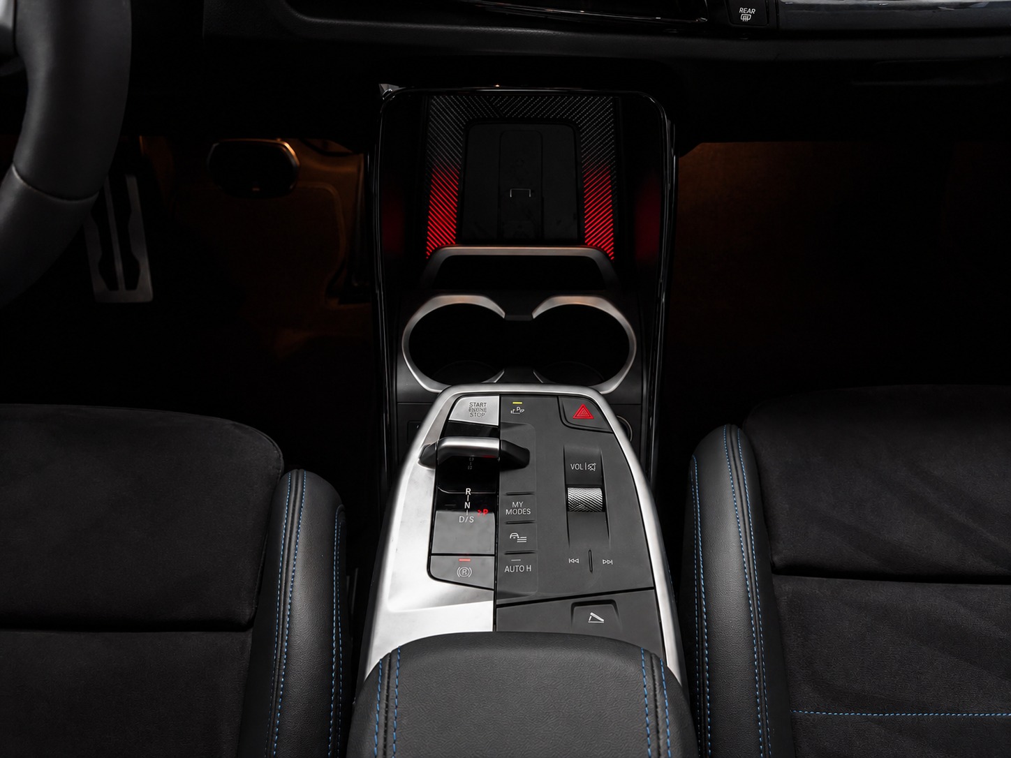 BMW X1 xDrive M35i M Sport Pro Individual-image-16
