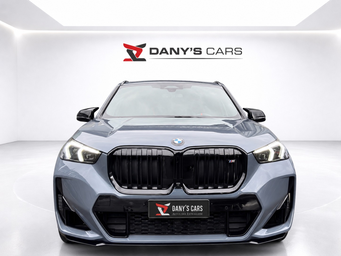 BMW X1 xDrive M35i M Sport Pro Individual-showroom-element-1