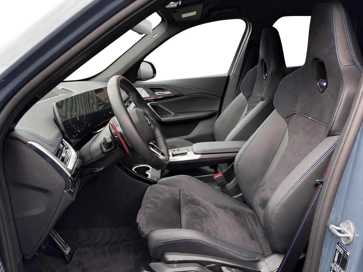 BMW X1 xDrive M35i M Sport Pro Individual-image-11