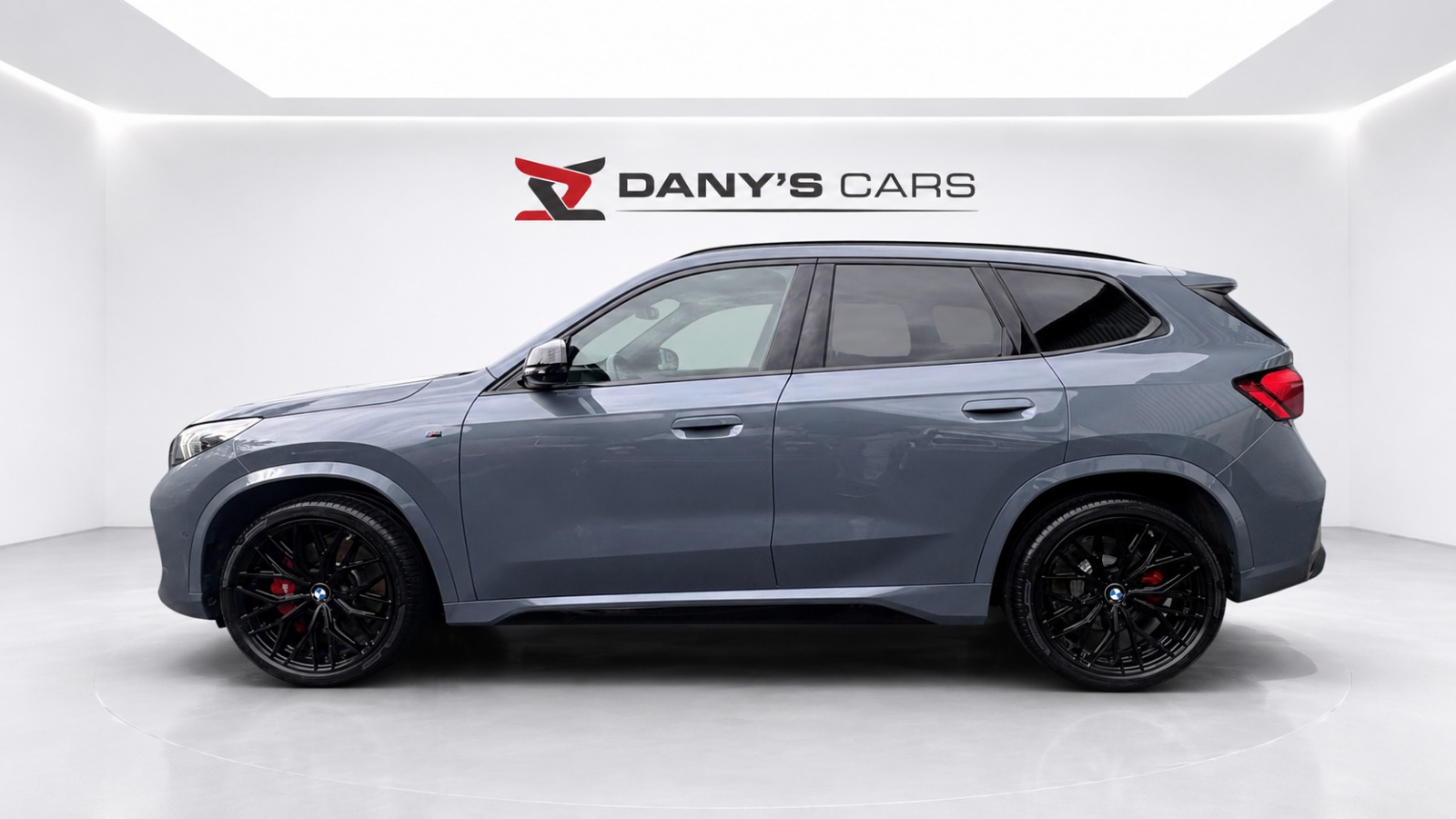 BMW X1 xDrive M35i M Sport Pro Individual-image-7