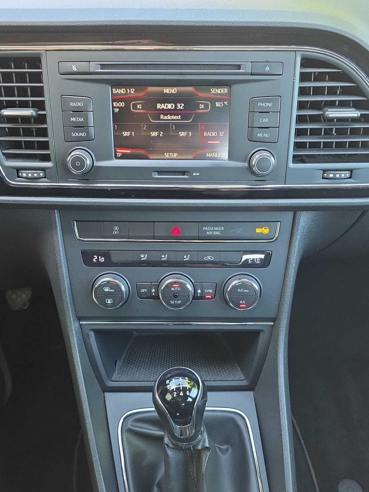 SEAT Leon ST 1.2 TSI Style-image-11