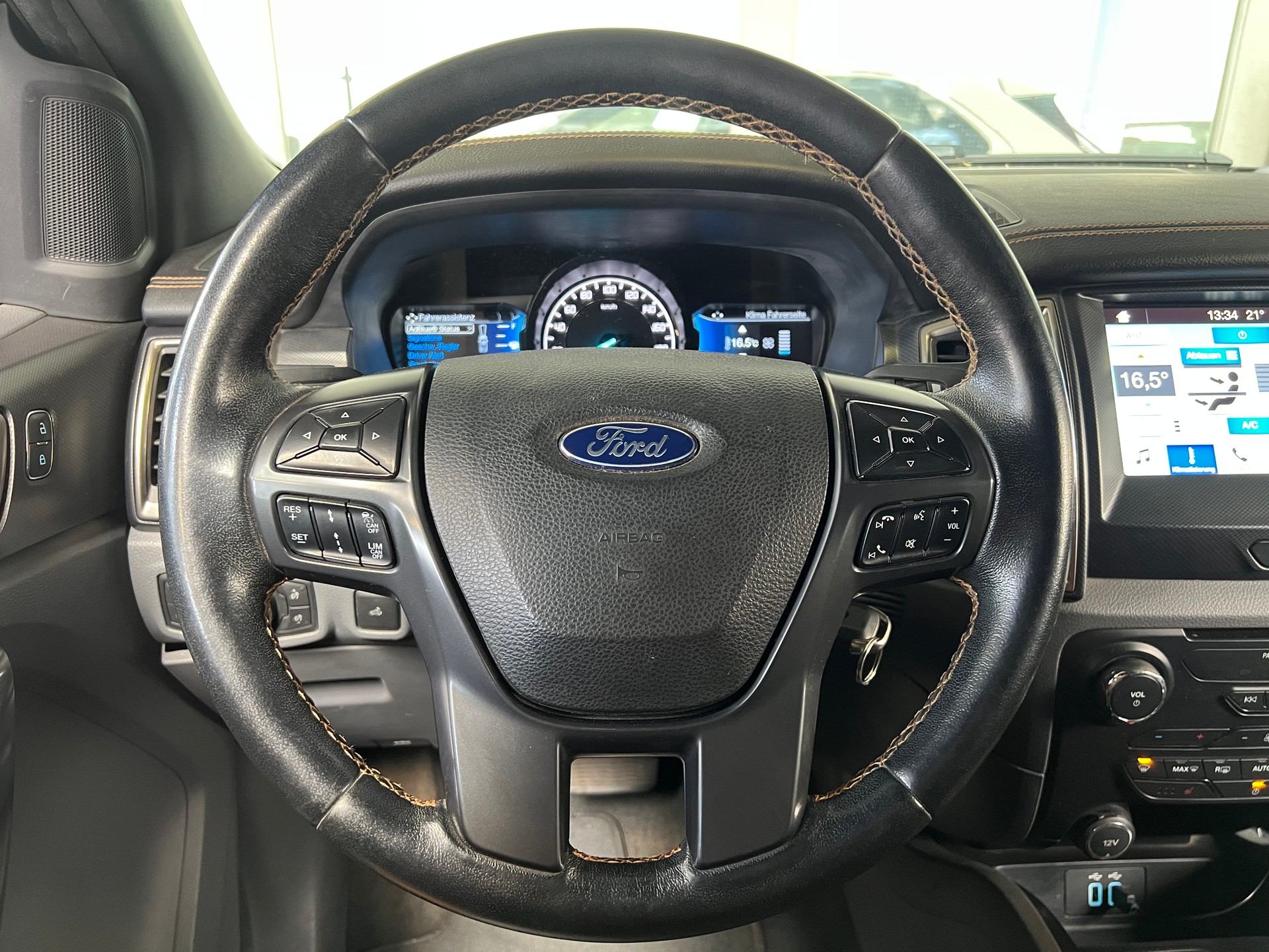 FORD Ranger Wildtrak 3.2 TDCi 4x4 A-image-6