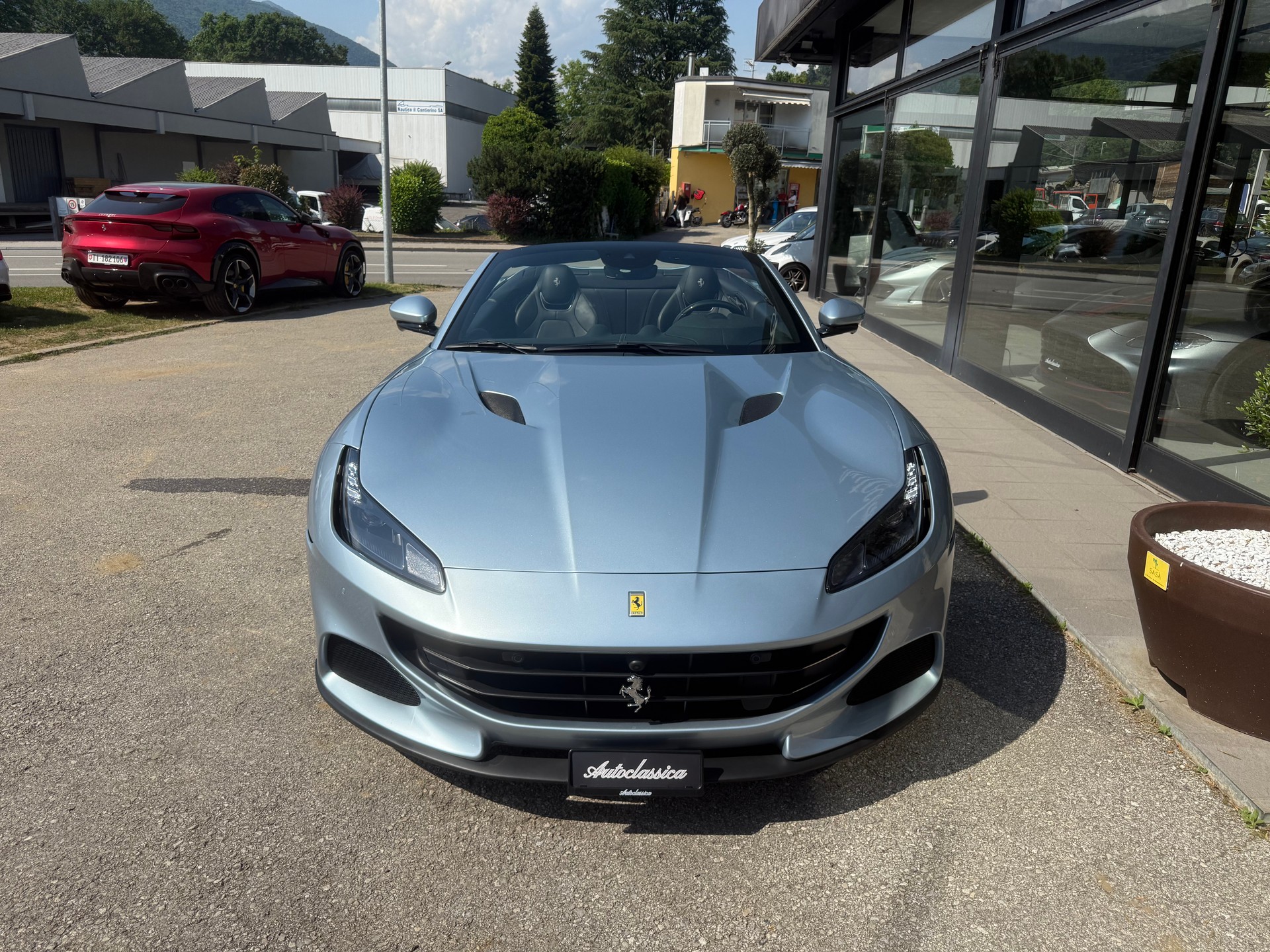 FERRARI Portofino M 3.9 V8 T-showroom-element-1