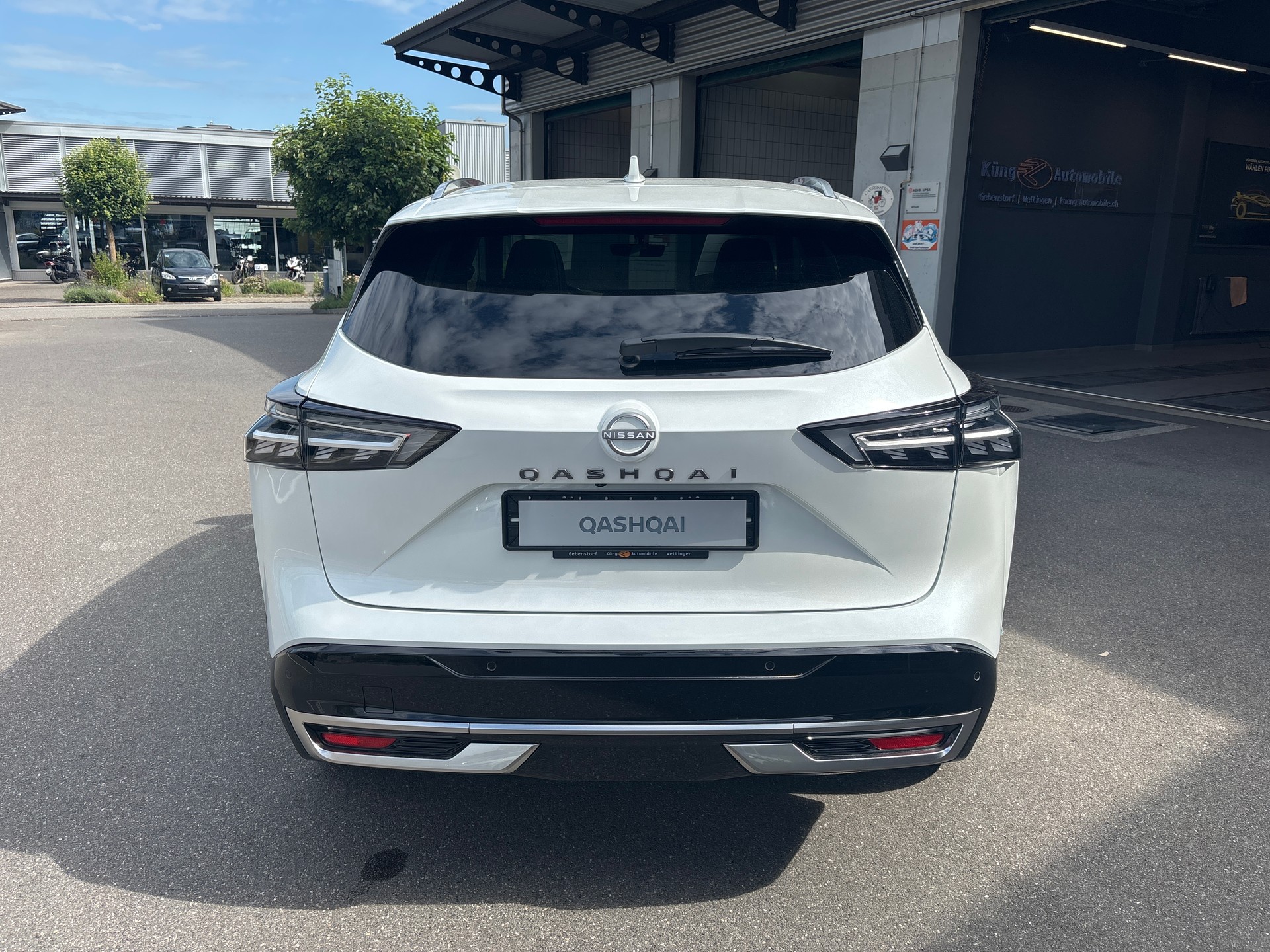 NISSAN Qashqai 1.3 DIG-T MHEV Tekna+ Xtronic 4x4-image-6