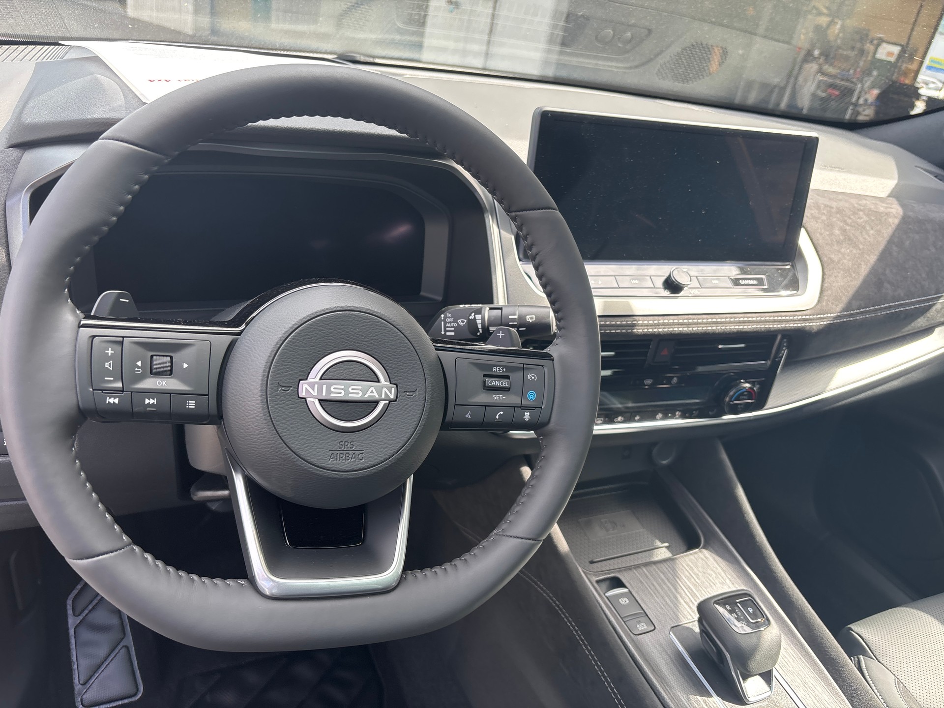NISSAN Qashqai 1.3 DIG-T MHEV Tekna+ Xtronic 4x4-image-10