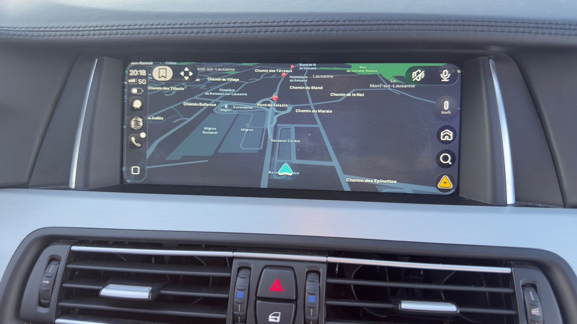 BMW M550d Touring xDrive Steptronic-image-15
