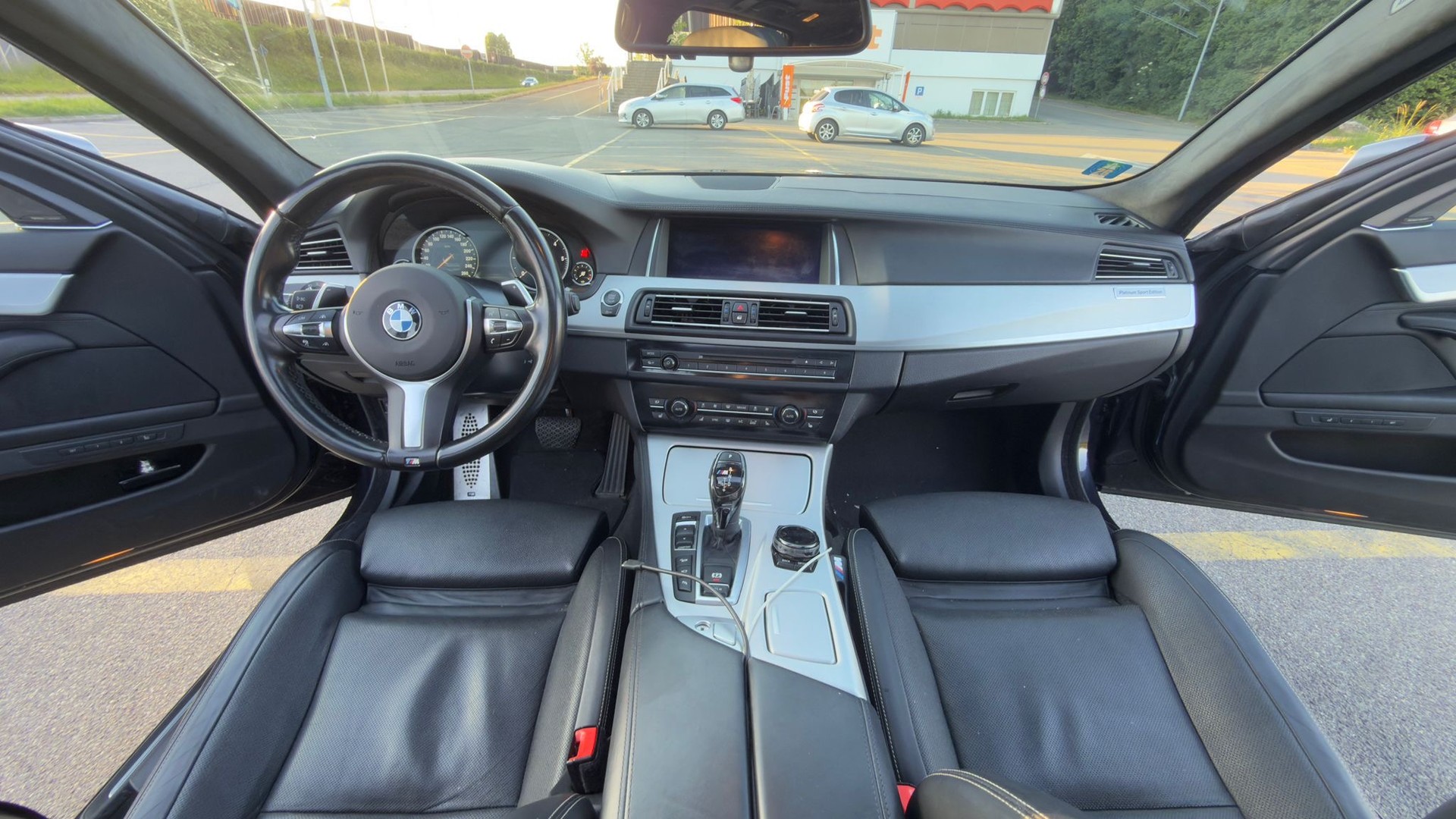 BMW M550d Touring xDrive Steptronic-image-4