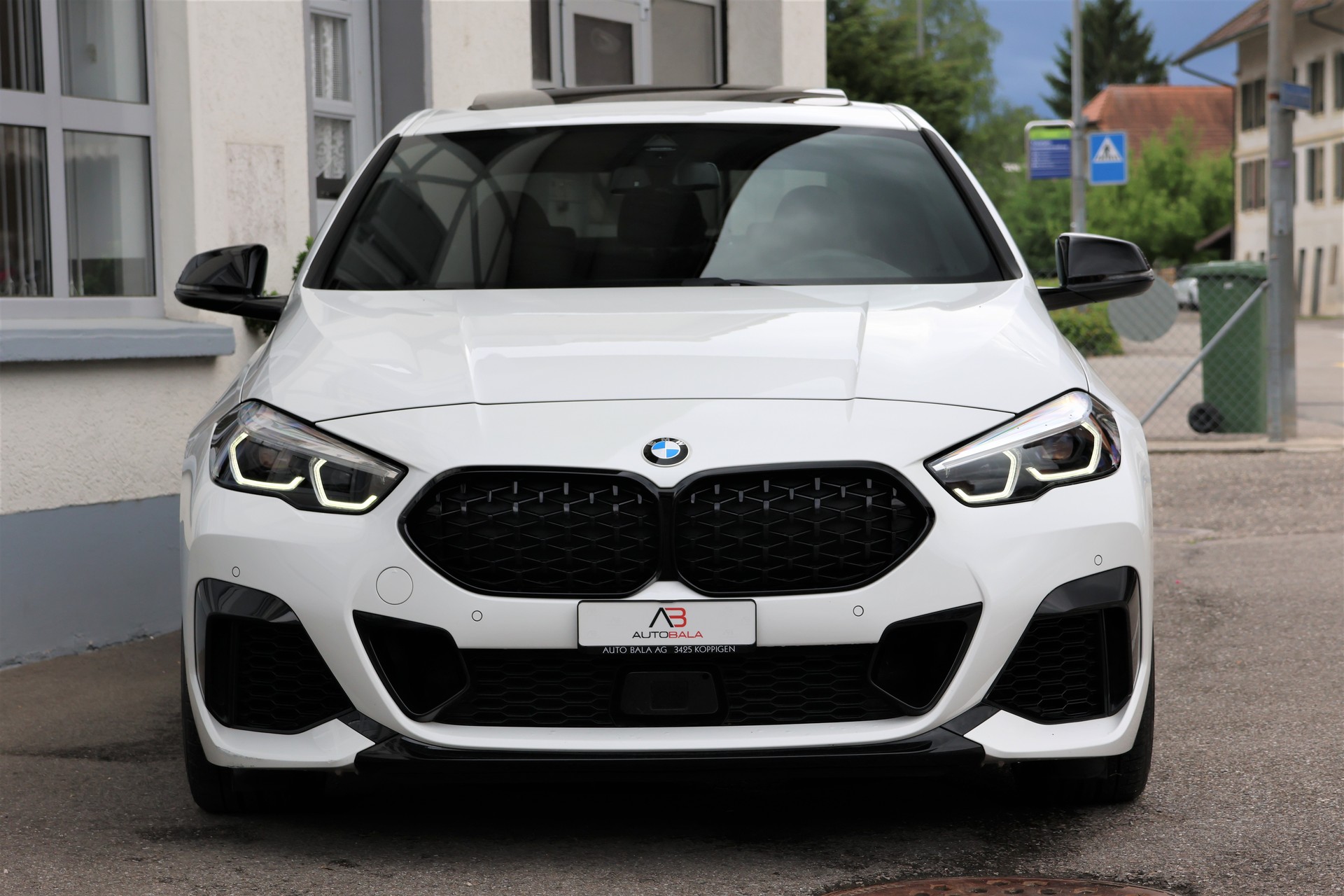 BMW M235i Gran Coupé xDrive Steptronic (CH)-image-1