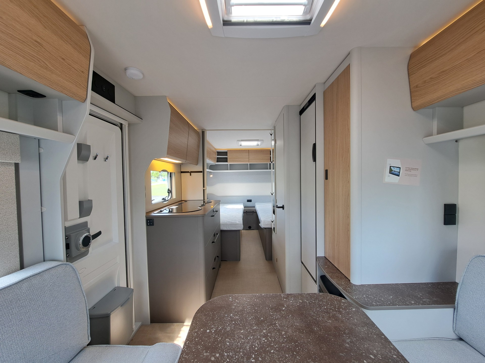 BÜRSTNER Averso 535 TL-image-9