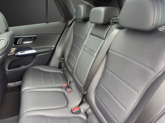 MERCEDES-BENZ GLC 300 4Matic 9G-Tronic-image-9