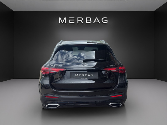 MERCEDES-BENZ GLC 300 4Matic 9G-Tronic-image-4