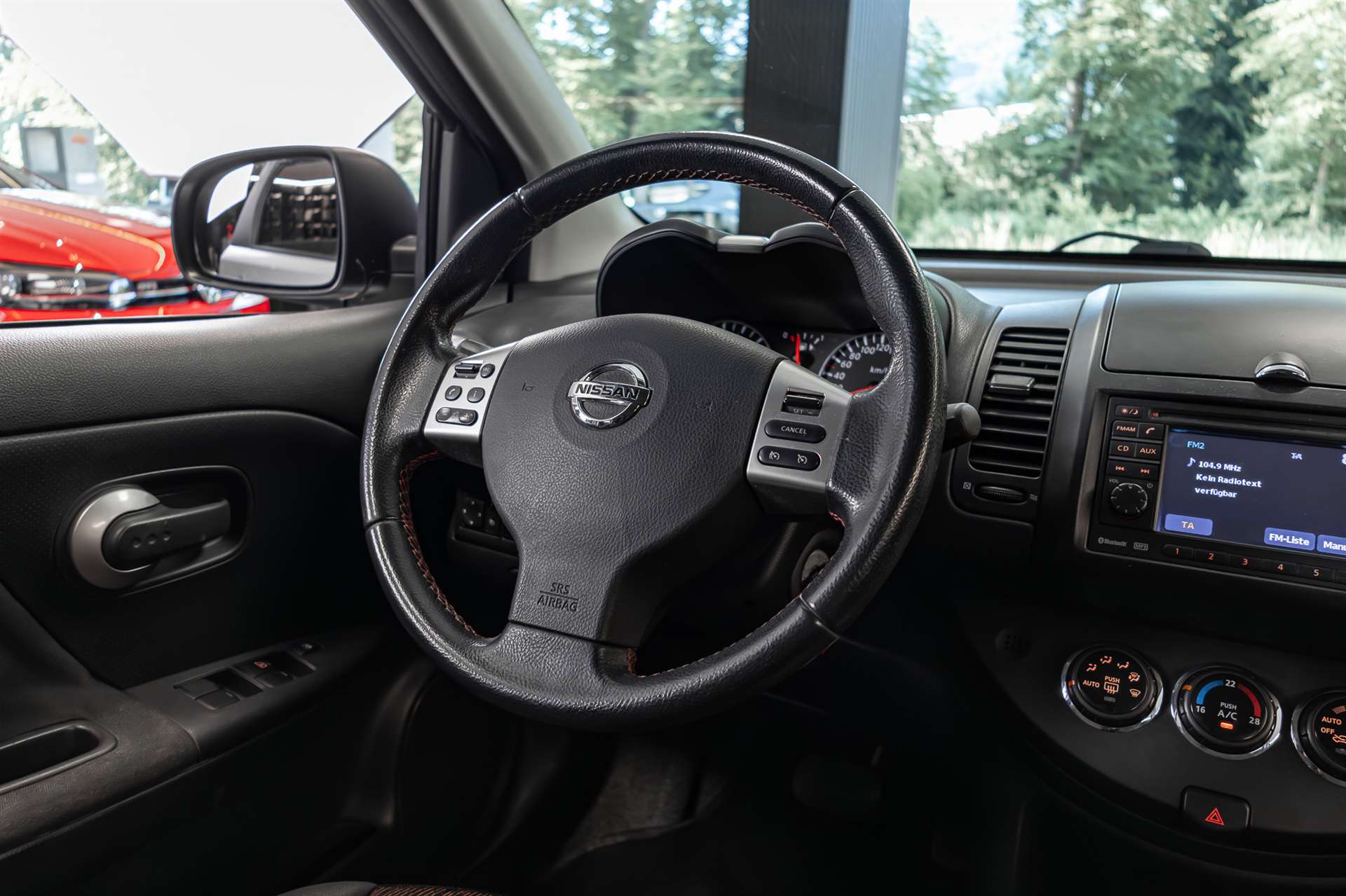 NISSAN Note 1.6 tekna Automatic-image-6