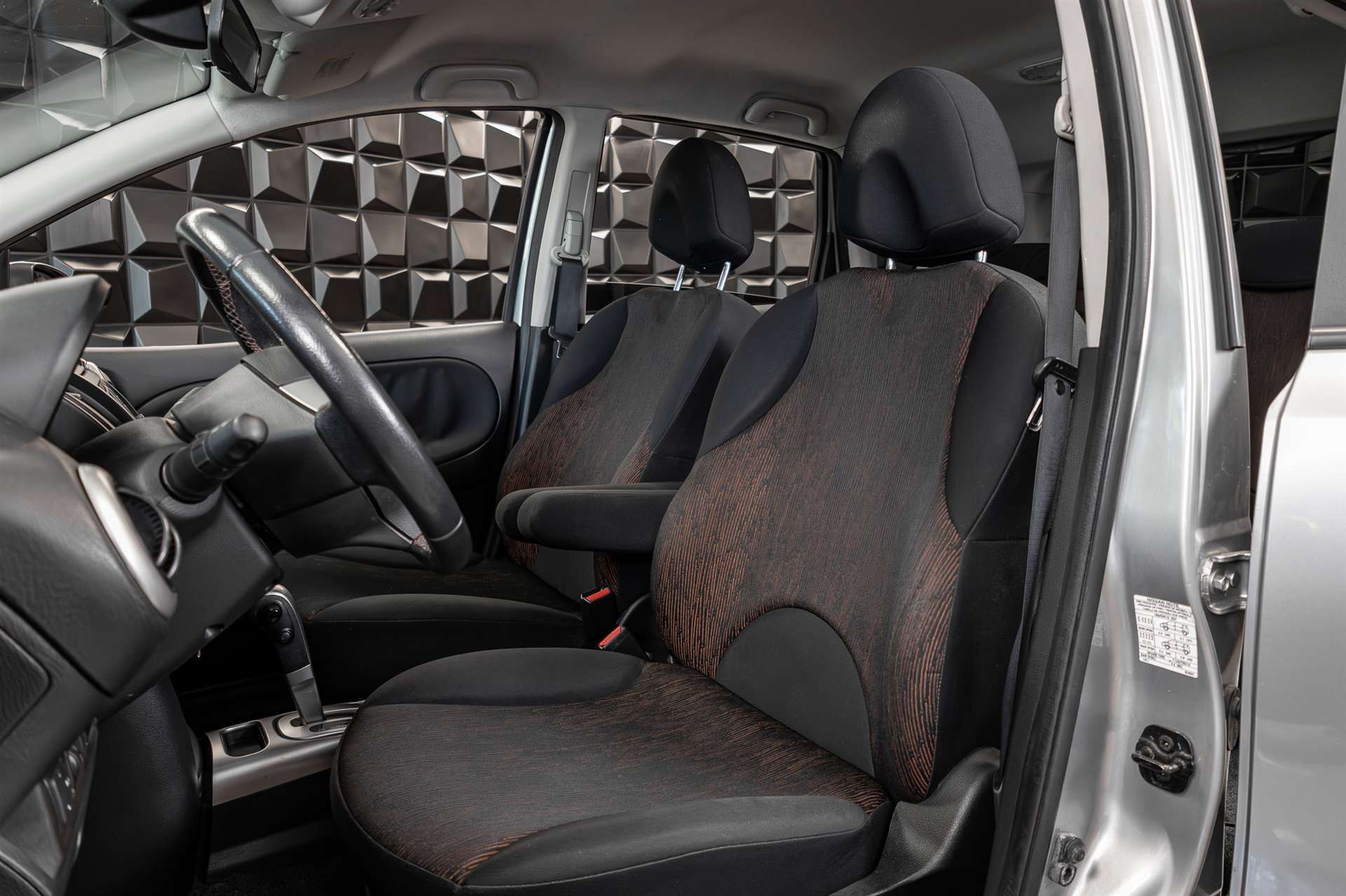 NISSAN Note 1.6 tekna Automatic-image-12
